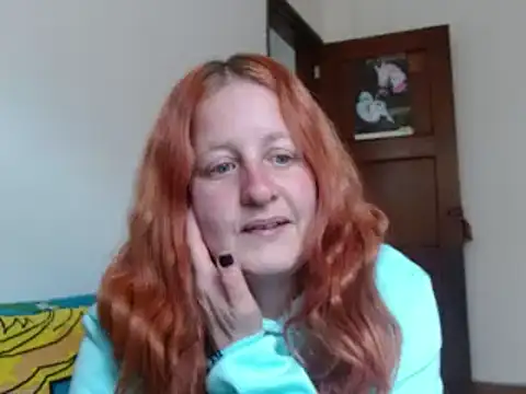 Snapshot of ViioletaMora chatting on 10/21/25, 07:36 ViioletaMora online show from 10/21/25, 07:36