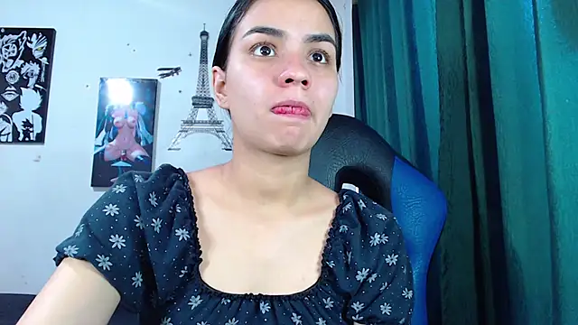 Snapshot of Ariel_Zeo1 chatting on 02/27/25, 07:04 Ariel Zeo1 online show from 02/27/25, 07:04