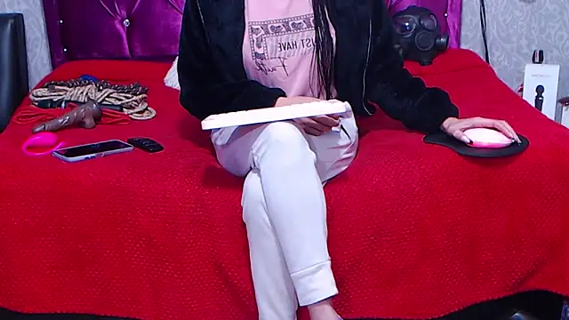 AyshaScott online show from 01/15/25, 12:36