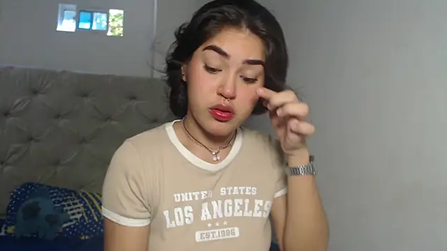 Melody phillips2 online show from 11/05/25, 03:34