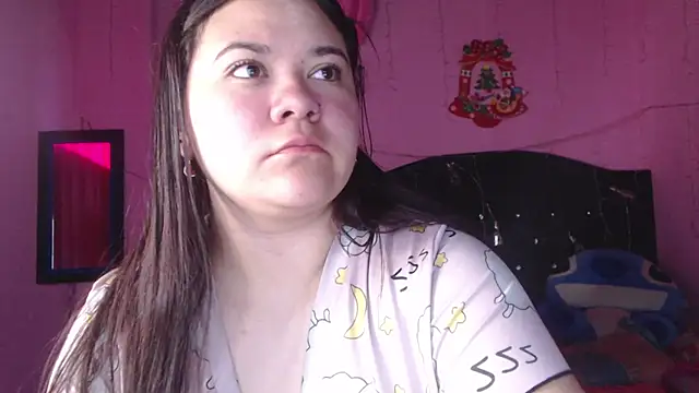 NikkiRous  online show from 10/11/25, 12:15