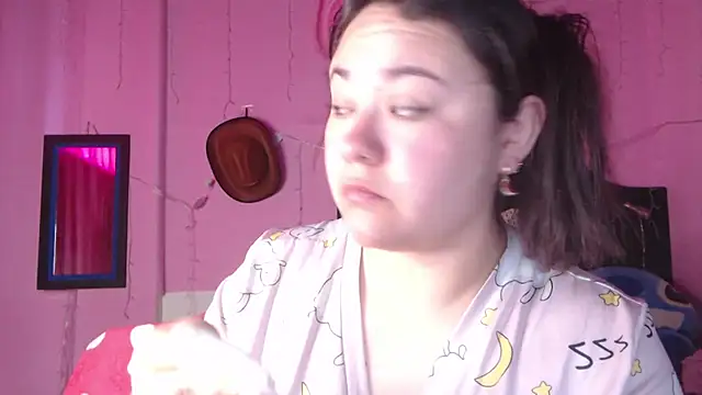 NikkiRous  online show from 10/15/25, 12:38