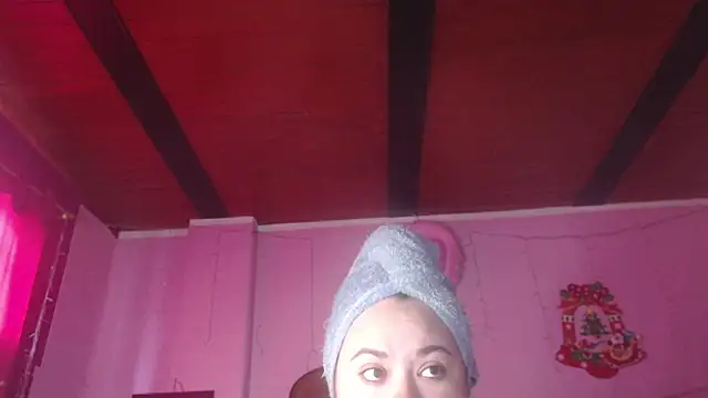 NikkiRous  online show from 10/22/25, 12:38