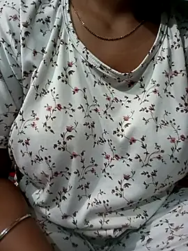 Im Cute online show from 10/15/25, 07:47