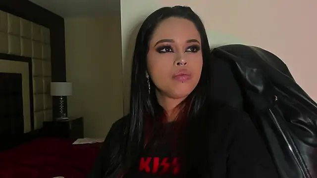 EvaaFoxxy1 online show from 01/08/25, 03:17