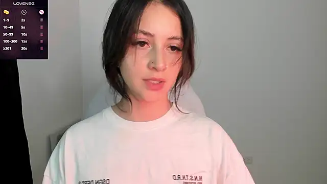 Snapshot of annie_mora chatting on 01/22/25, 02:59 annie mora online show from 01/22/25, 02:59