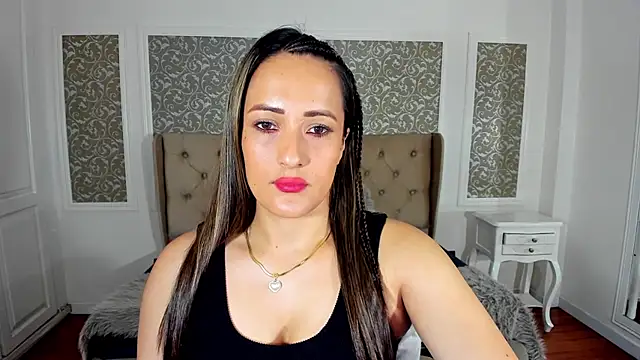 KimWessel  online show from 03/18/25, 07:42