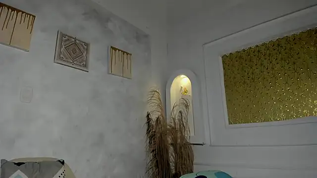 Tahira 21  online show from 10/08/25, 07:33