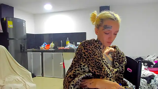 Snapshot of barbara_anal_squirt_ chatting on 03/12/25, 05:35 barbara anal squirt online show from 03/12/25, 05:35