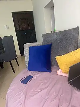 CarlaBeckky online show from 10/22/25, 05:41