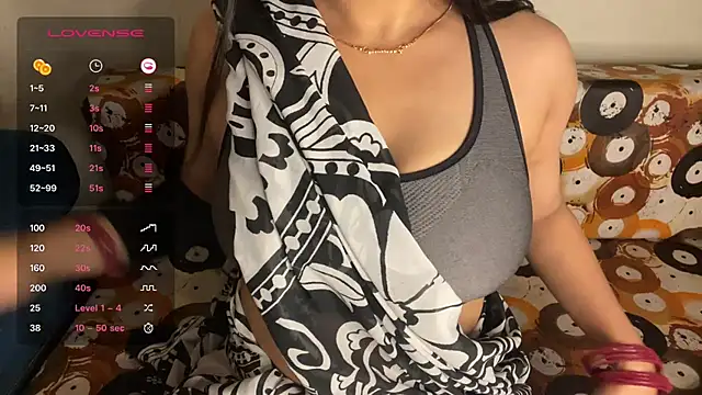 shuhana  online show from 10/21/25, 01:17