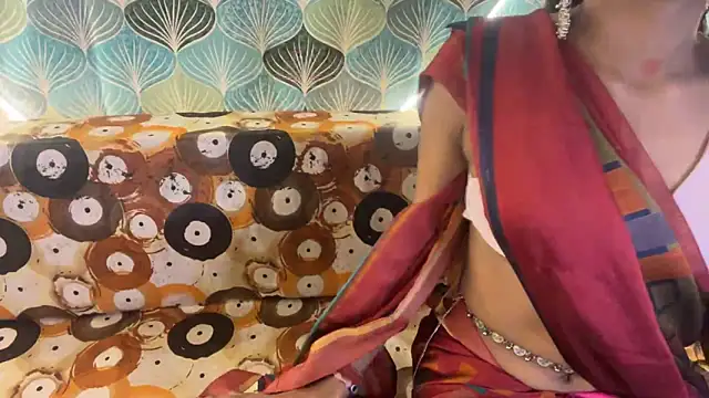 shuhana  online show from 11/18/25, 04:50