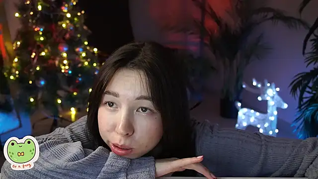 Snapshot of Sarah_Son chatting on 01/03/25, 11:35 Sarah Son online show from 01/03/25, 11:35
