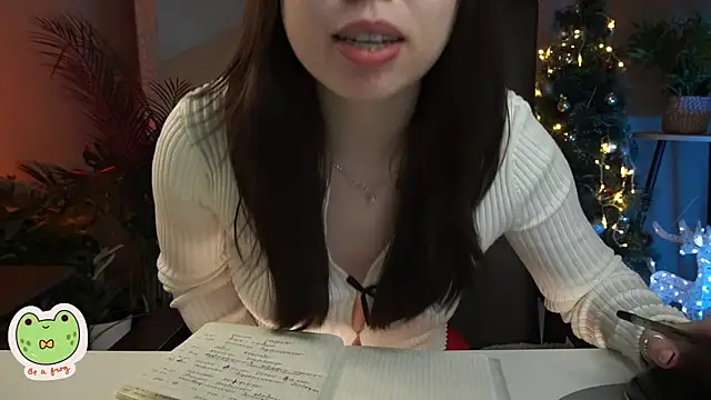 Snapshot of Sarah_Son chatting on 01/11/25, 11:34 Sarah Son online show from 01/11/25, 11:34