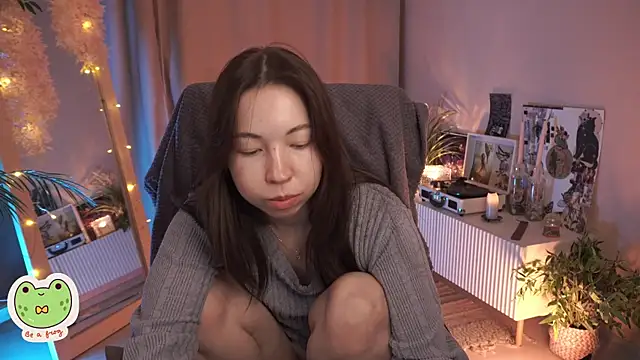 Snapshot of Sarah_Son chatting on 03/14/25, 11:45 Sarah Son online show from 03/14/25, 11:45