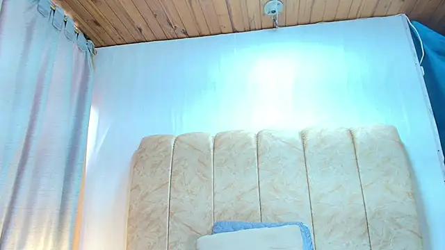 Zoe Curvy online show from 11/09/25, 12:58