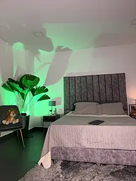 milaivanova online show from 11/05/25, 11:21