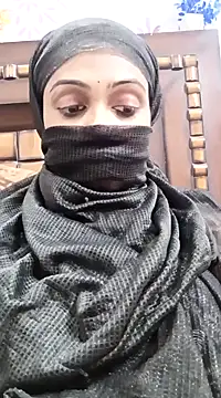 Snapshot of Yours-Bebo chatting on 01/09/25, 08:22 Yours-Bebo online show from 01/09/25, 08:22