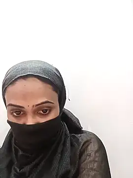 Snapshot of Yours-Bebo chatting on 01/14/25, 08:04 Yours-Bebo online show from 01/14/25, 08:04