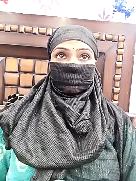 Snapshot of Yours-Bebo chatting on 01/18/25, 05:04 Yours-Bebo online show from 01/18/25, 05:04