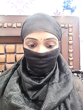 Snapshot of Yours-Bebo chatting on 01/19/25, 10:06 Yours-Bebo online show from 01/19/25, 10:06