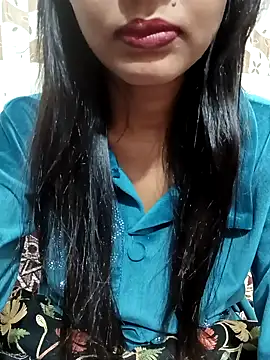 Snapshot of Yours-Bebo chatting on 01/20/25, 08:41 Yours-Bebo online show from 01/20/25, 08:41