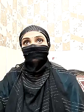 Snapshot of Yours-Bebo chatting on 01/20/25, 11:56 Yours-Bebo online show from 01/20/25, 11:56