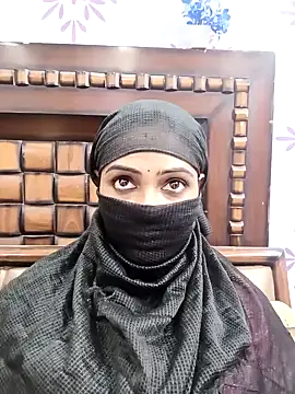 Snapshot of Yours-Bebo chatting on 01/23/25, 06:14 Yours-Bebo online show from 01/23/25, 06:14