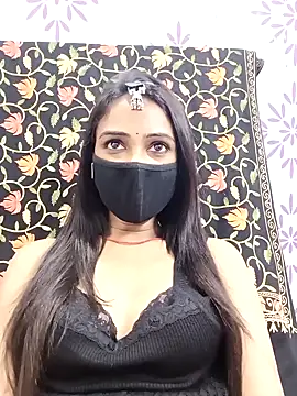 Snapshot of Yours-Bebo chatting on 03/08/25, 06:47 Yours-Bebo online show from 03/08/25, 06:47