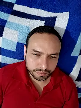 Snapshot of ElSunEagle chatting on 01/02/25, 05:03 ElSunEagle online show from 01/02/25, 05:03