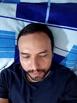 Snapshot of ElSunEagle chatting on 01/16/25, 05:11 ElSunEagle online show from 01/16/25, 05:11
