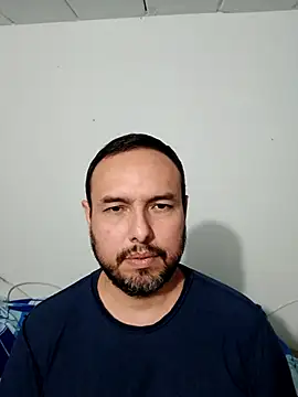 Snapshot of ElSunEagle chatting on 10/08/25, 03:48 ElSunEagle online show from 10/08/25, 03:48