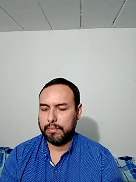 Snapshot of ElSunEagle chatting on 10/13/25, 03:50 ElSunEagle online show from 10/13/25, 03:50