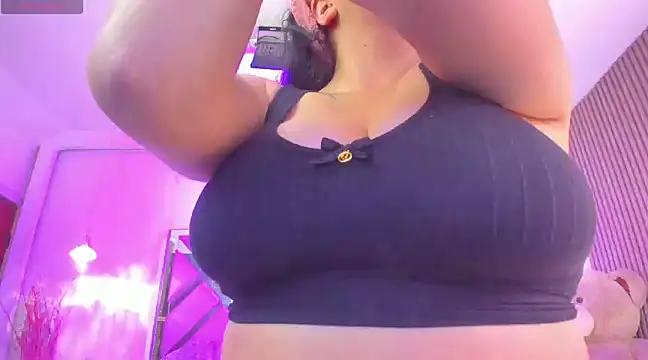 Snapshot of Silvana_monroe chatting on 12/16/24, 01:00 Silvana monroe online show from 12/16/24, 01:00