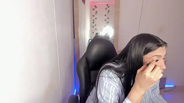 hellensexy online show from 12/19/24, 08:55