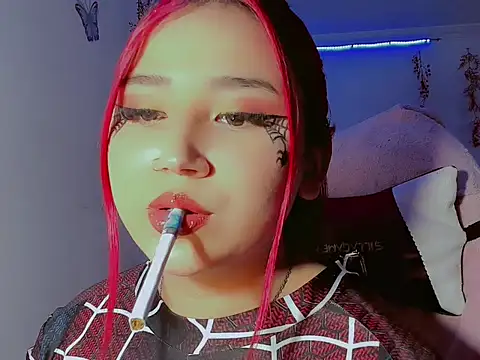 madisonx17 online show from 10/31/25, 10:55