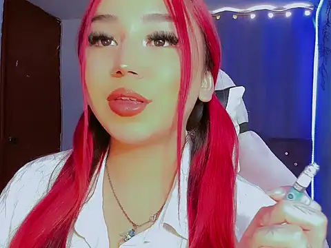 madisonx17 online show from 11/19/25, 08:20