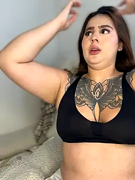 ValerieHilton online show from 11/25/25, 09:26