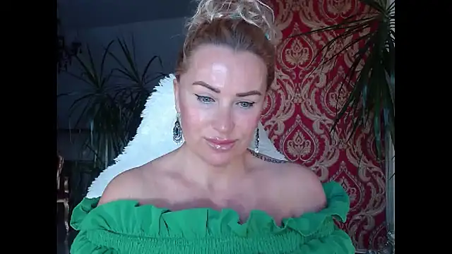 Snapshot of eyesangel22 chatting on 02/02/25, 06:26 eyesangel22 online show from 02/02/25, 06:26