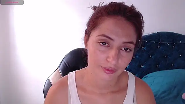 Snapshot of Kate_lorens9 chatting on 02/27/25, 02:54 Kate lorens9 online show from 02/27/25, 02:54