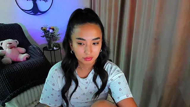 worldofkim online show from 10/30/25, 11:55