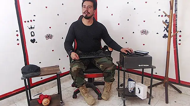 KalethBigDick online show from 10/15/25, 01:44