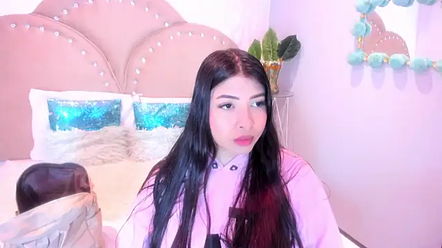 Miia Thompsonn online show from 10/18/25, 03:31