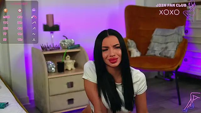 Snapshot of VelmaEvans chatting on 10/24/25, 05:53 VelmaEvans online show from 10/24/25, 05:53