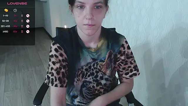 LisaHeart online show from 10/27/25, 03:49