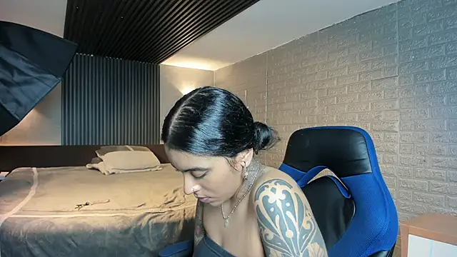 Snapshot of magic_marg chatting on 09/22/25, 10:01 magic marg online show from 09/22/25, 10:01