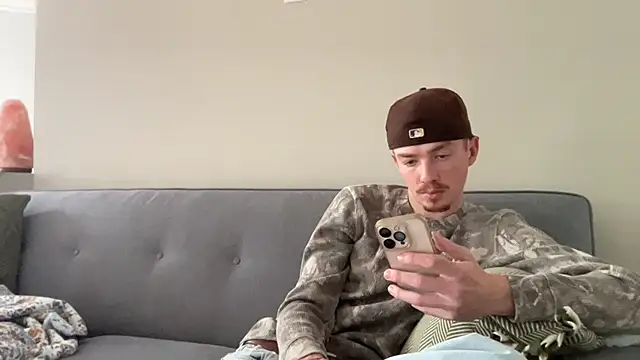 younghungginger online show from 11/13/25, 09:03