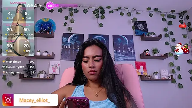 Snapshot of macey_elliot_ chatting on 01/08/25, 06:09 macey elliot online show from 01/08/25, 06:09