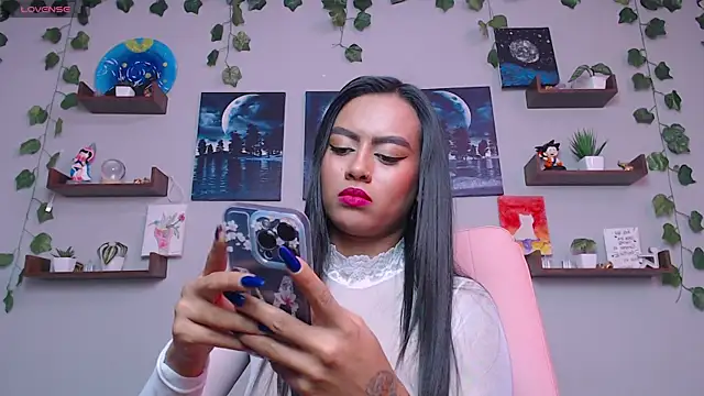 Snapshot of macey_elliot_ chatting on 02/12/25, 03:05 macey elliot online show from 02/12/25, 03:05