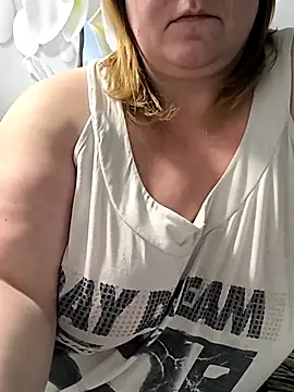 jusichka online show from 02/21/25, 09:32